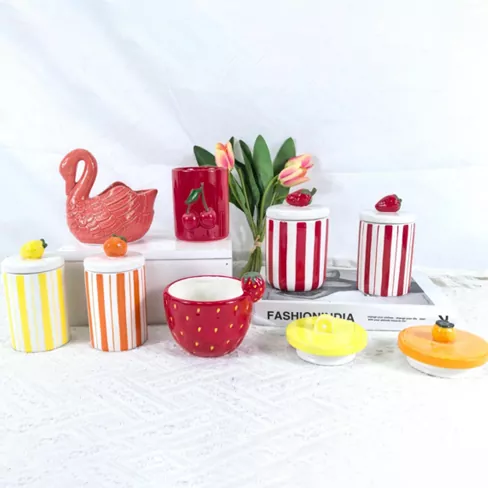 ຜູ້ຖືດອກໄມ້ທີ່ມີຮູບຊົງແລະເປັນຮູບຊົງ ຜູ້ຖືດອກໄມ້ທີ່ມີຮູບຊົງແລະເປັນຮູບຊົງ