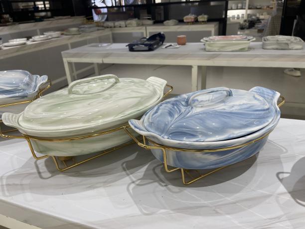 ແຜ່ນ ceramic ທີ່ມີແຂນ