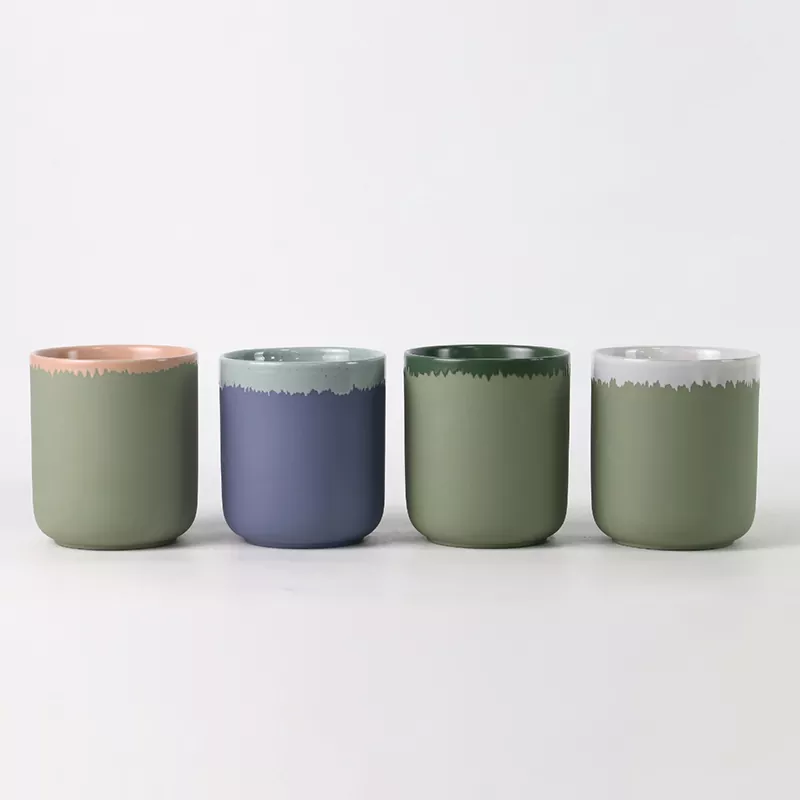 ຜູ້ຖືທຽນເລເຊຣາສີດ້ວຍການສໍາເລັດຮູບສີທໍາມະຊາດ